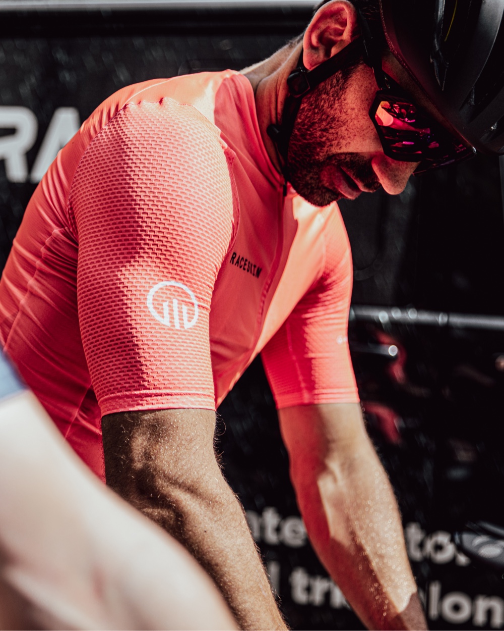 Lightweight cycling best sale jersey