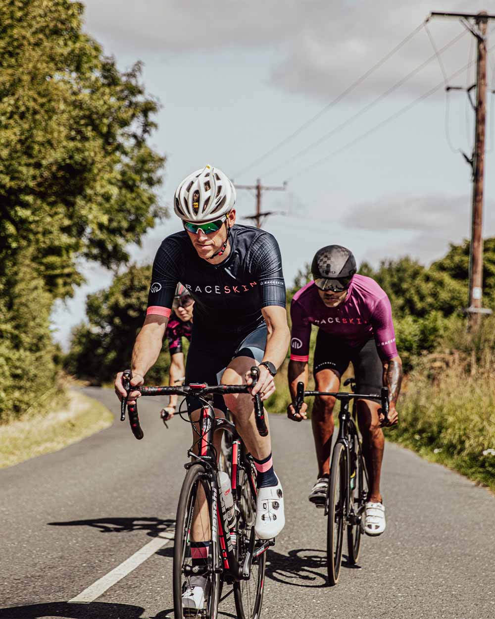 Do aero cycling jerseys make you really faster? 